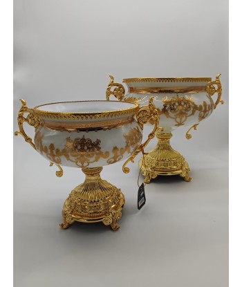 Grande coupe a fruit style baroque ouvre sa boutique